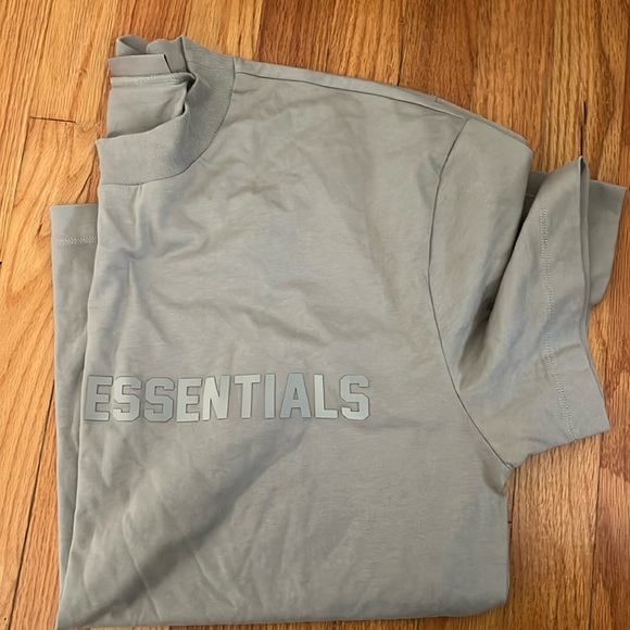 Essentials tee - Picture 1 of 1